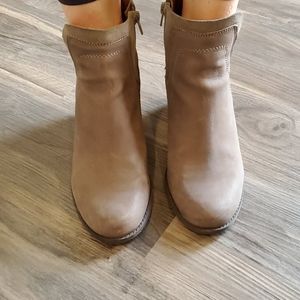 Lucky Brand Yanata Boots